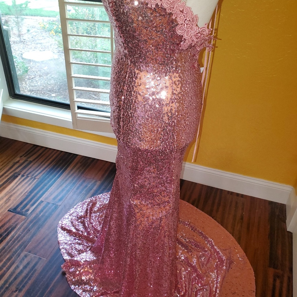 Pink sequins dress